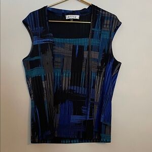 Kasper Abstract Blue and Black Top